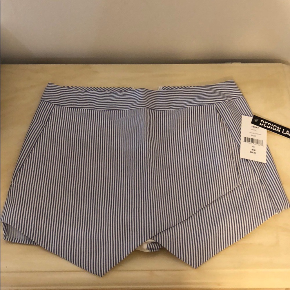 Design Lab blue striped shorts.